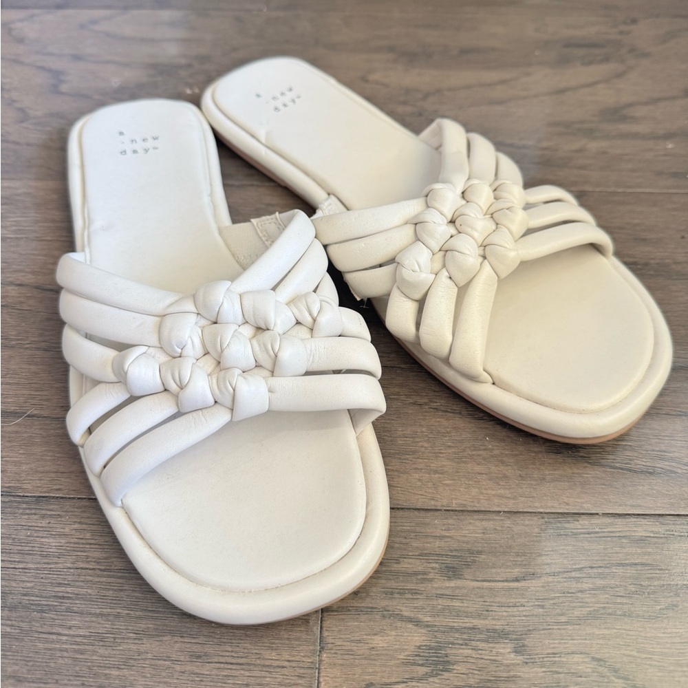 A New Day Cream Knotted Strap Slide Sandals Women’s Size 9 Neutral Woven Slides